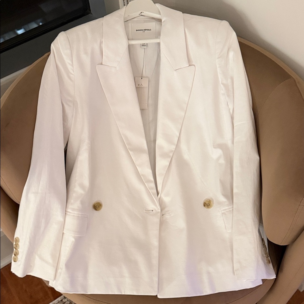 Banana Republic White Double-Breasted Suit Jacket with Gold Buttons